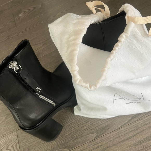 AGL Black Chunky Ankle Boots with Platform - Picture 5 of 11